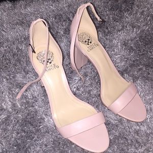 Vince Camuto Sandals NWOT